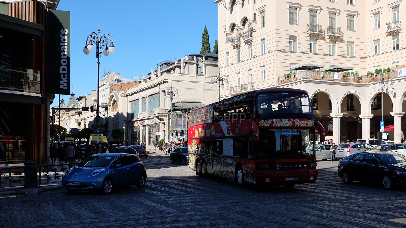 Транспорт в Тбилиси: метро, автобусы и как оплатить проезд
